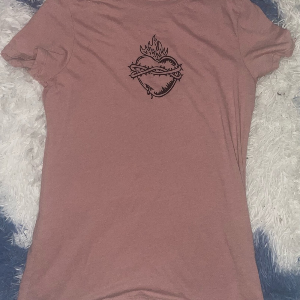 Aeropostale Mauve Heart Graphic Tee